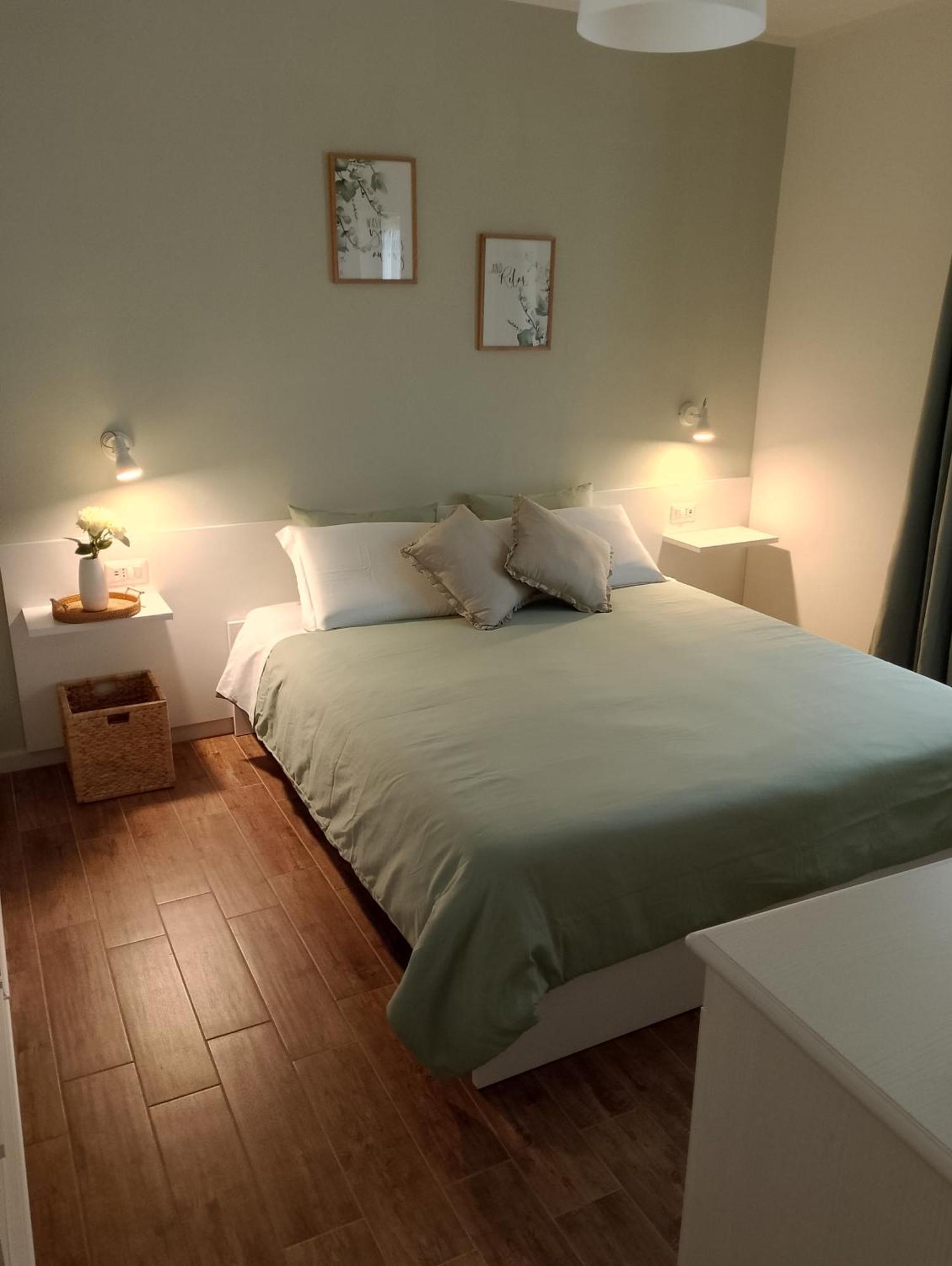 Mavi Rooms San Gavino Monreale Bagian luar foto