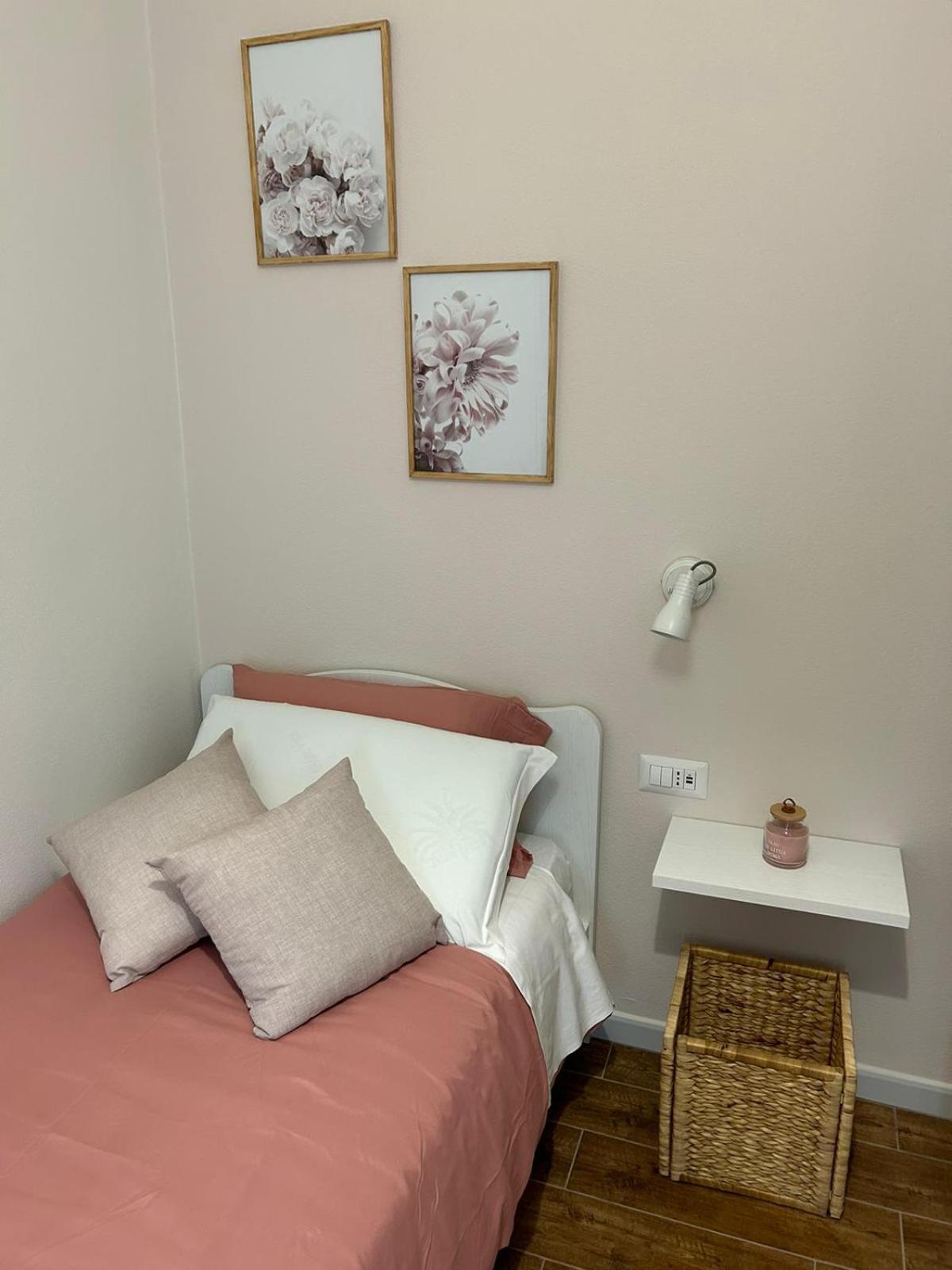 Mavi Rooms San Gavino Monreale Bagian luar foto